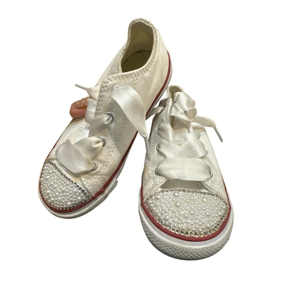 Converse White Customized Bling Pearl Embellished Size 10 Child‎ Sneaker